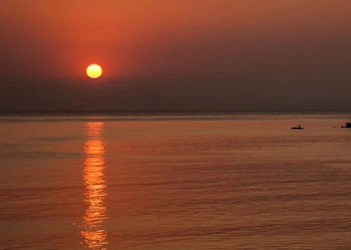 Style Place Къща за гости Китен